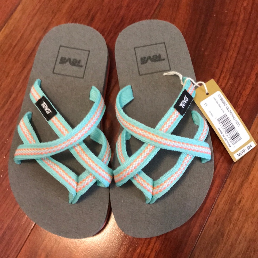 Kids Teva NWT size 11